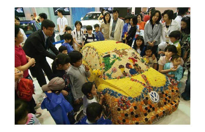 2001 Motor Show On-site coverage131