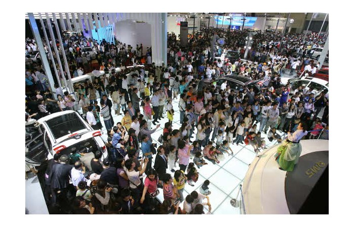 2001 Motor Show On-site coverage129