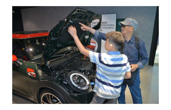 [2016 부산국제모터쇼] 6.8