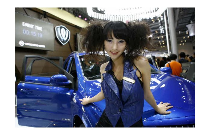 2001 Motor Show On-site coverage125