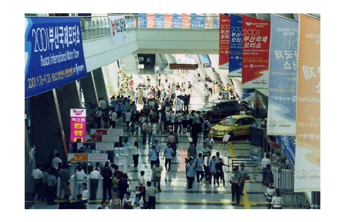 2001 Motor Show On-site coverage69