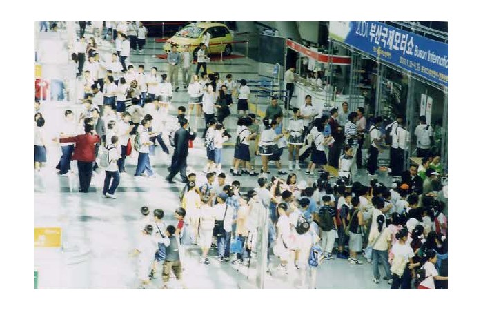 2001 Motor Show On-site coverage68