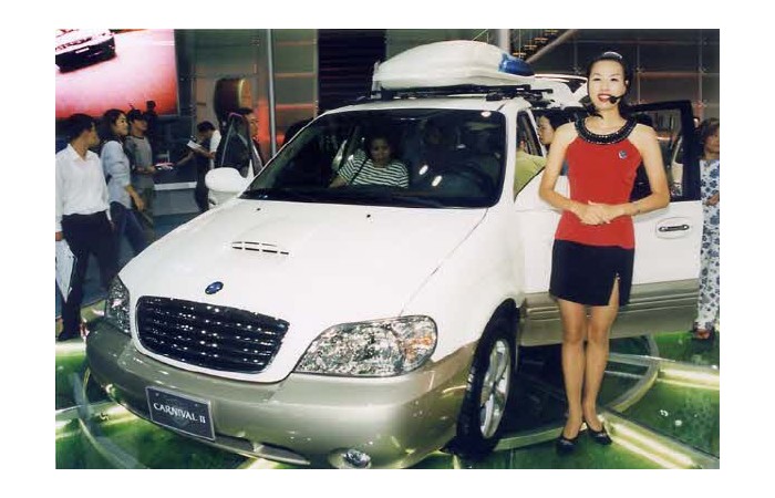 2001 Motor Show On-site coverage59