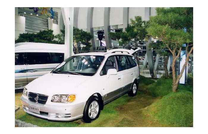 2001 Motor Show On-site coverage47