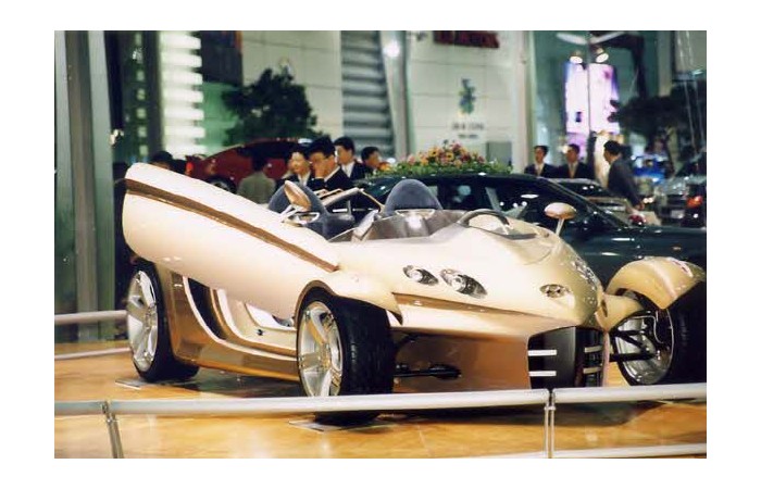 2001 Motor Show On-site coverage41