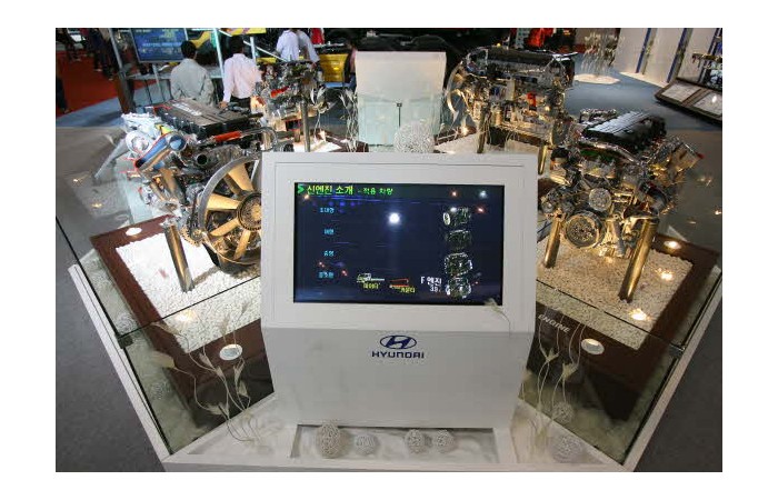 2001 Motor Show On-site coverage120