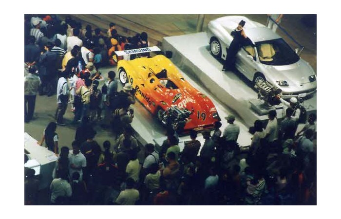 2001 Motor Show On-site coverage26