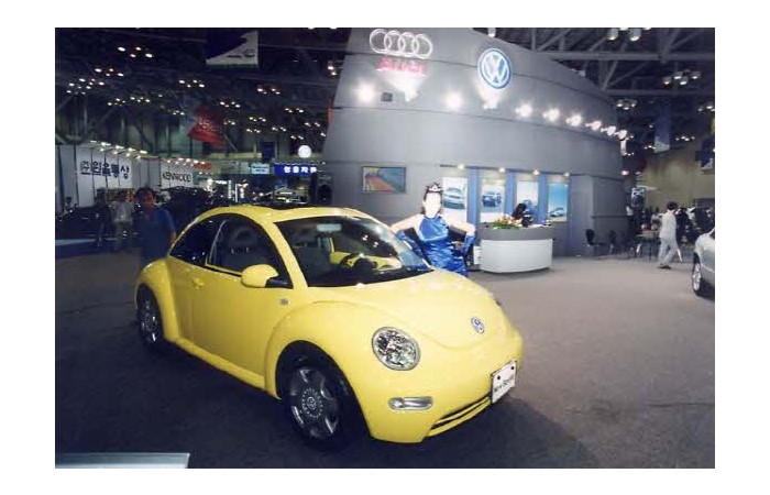 2001 Motor Show On-site coverage17