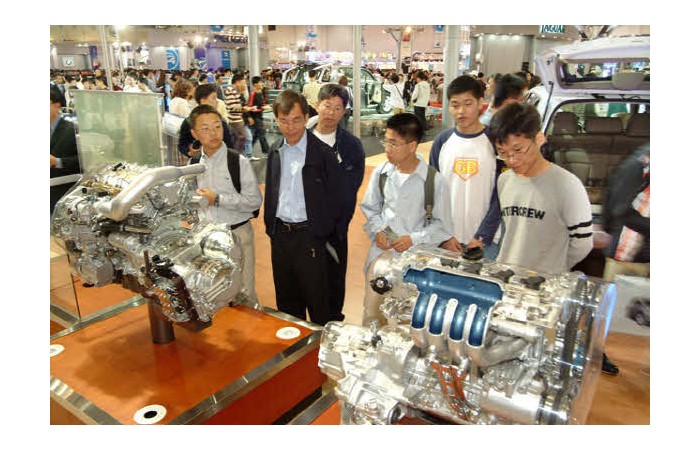 2003 Motor Show On-site coverage22