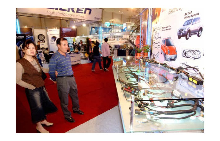 2003 Motor Show On-site coverage19