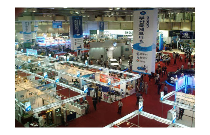 2003 Motor Show On-site coverage16