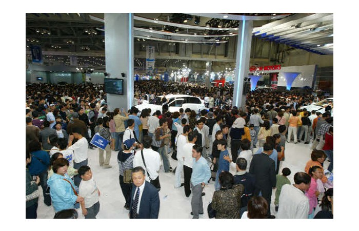 2003 Motor Show On-site coverage3