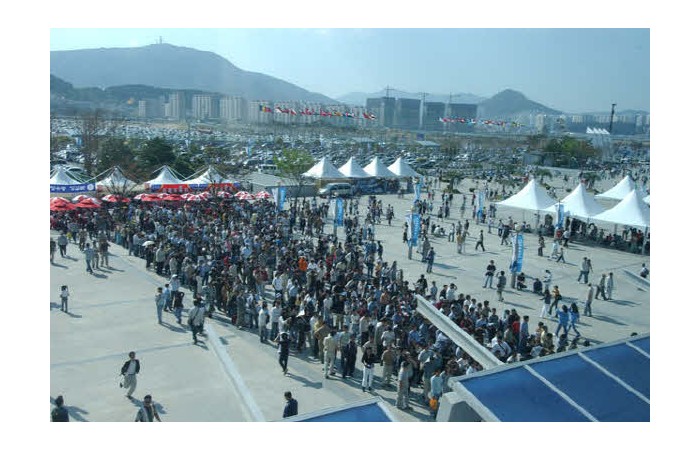 2003 Motor Show On-site coverage77