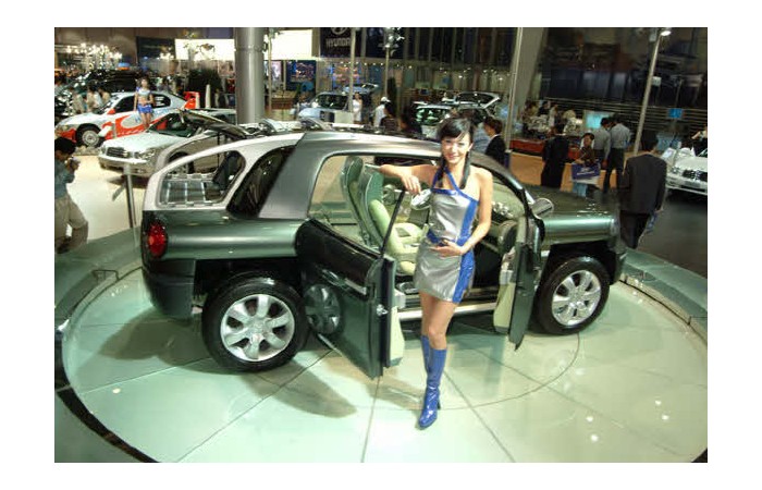 2003 Motor Show On-site coverage47