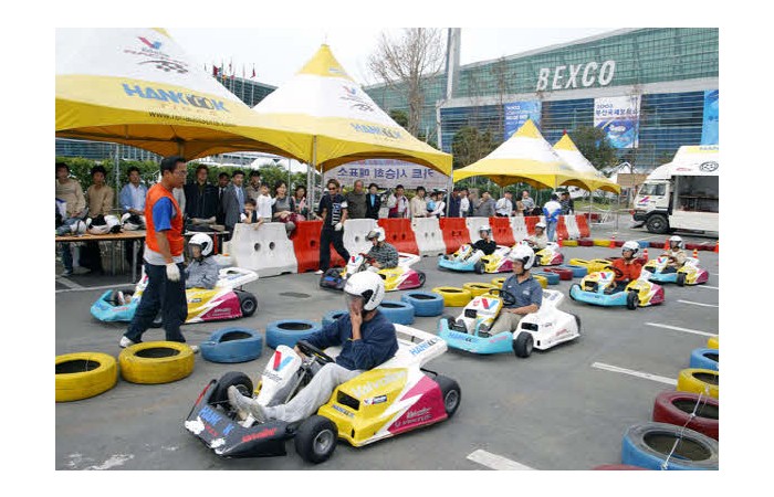 2003 Motor Show On-site coverage41