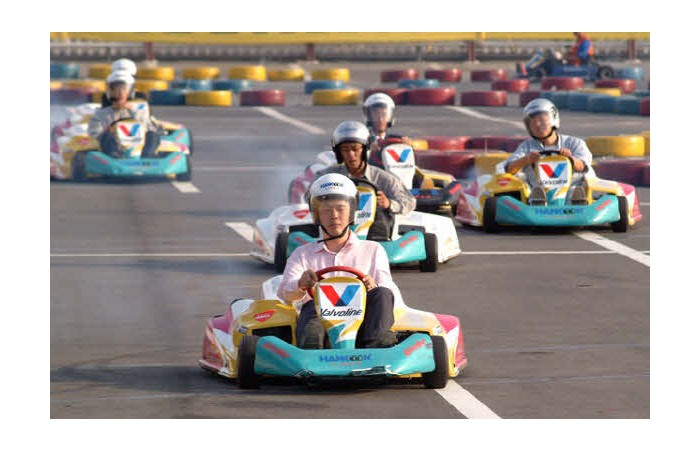 2003 Motor Show On-site coverage38