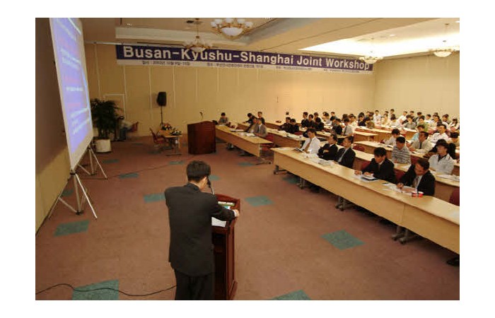 2003 Motor Show On-site coverage27