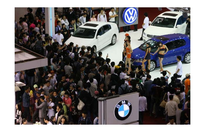 2001 Motor Show On-site coverage115