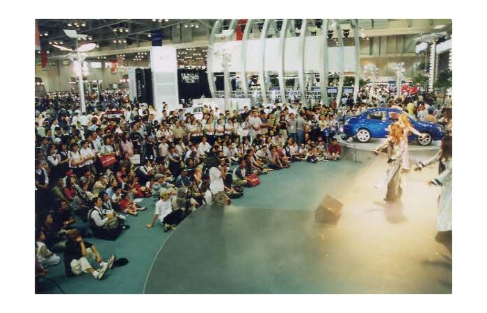 2001 Motor Show On-site coverage90